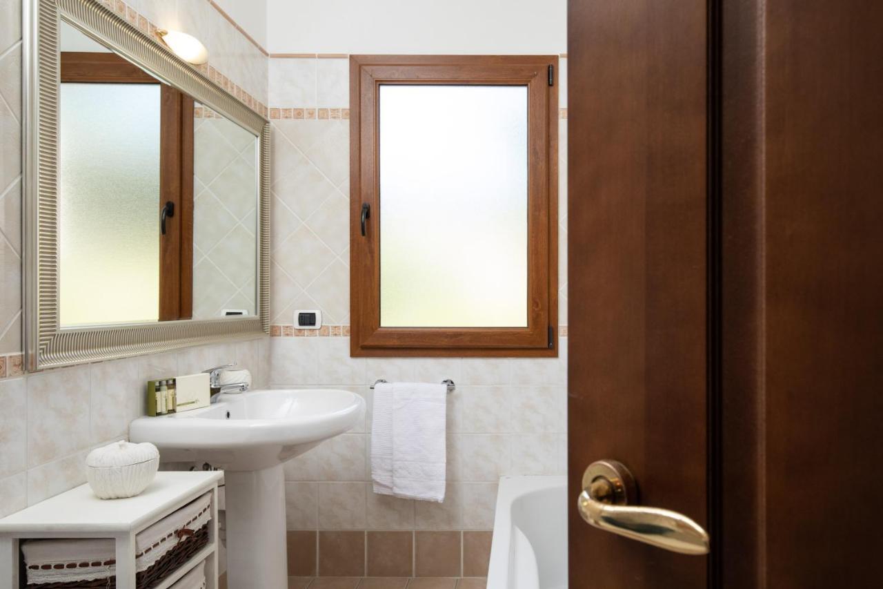 Homey Experience - Cosy Dream Apartment La Maddalena (Sassari) Exterior photo