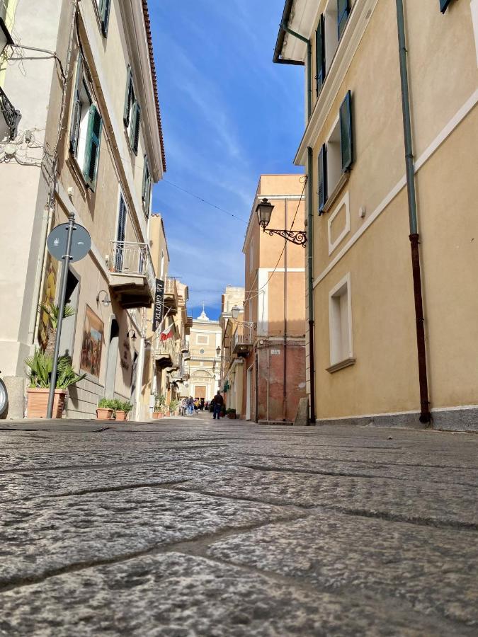 Homey Experience - Cosy Dream Apartment La Maddalena (Sassari) Exterior photo